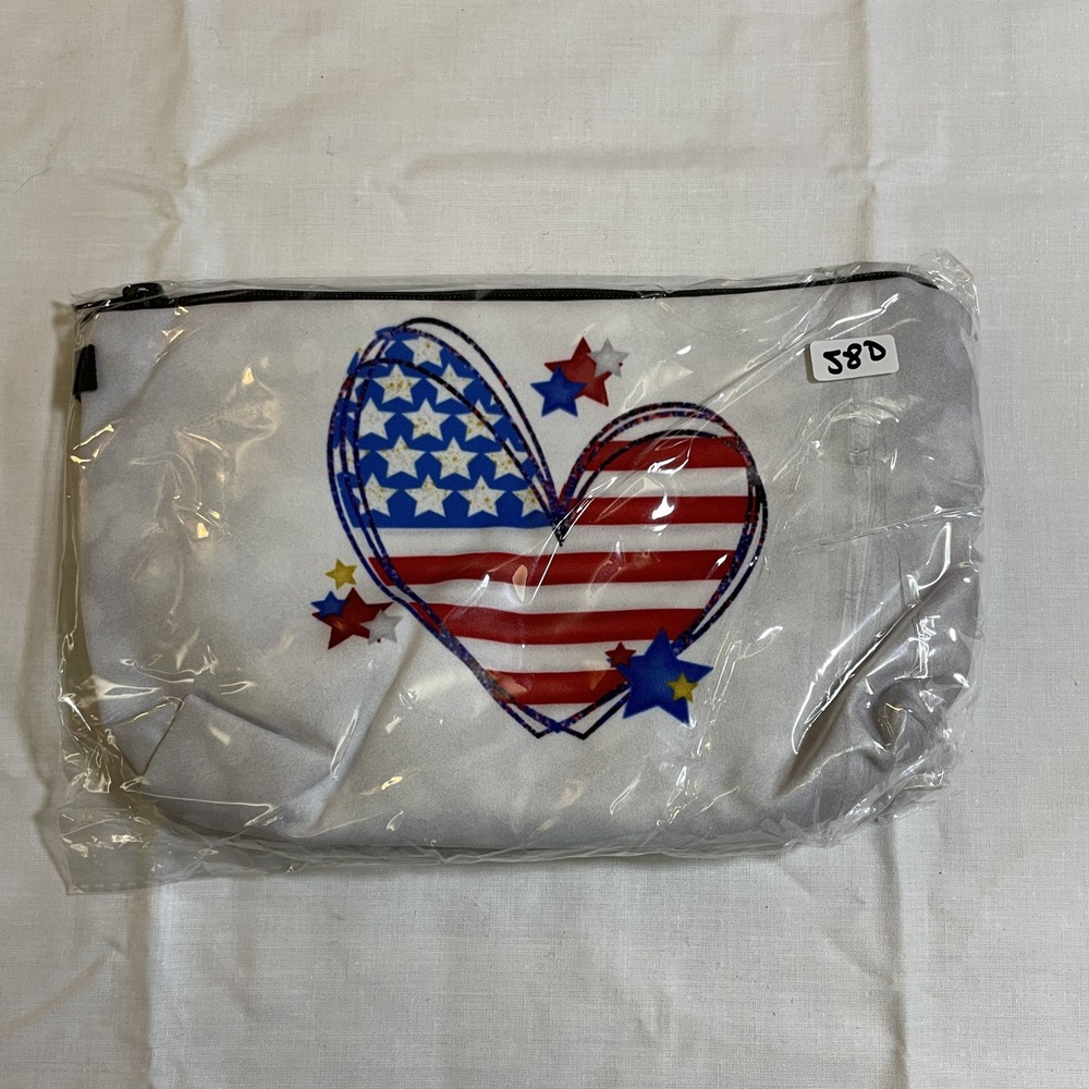The Pouch Cosmetic Bag OS White NWT Patriotic Heart Fireworks Zippered